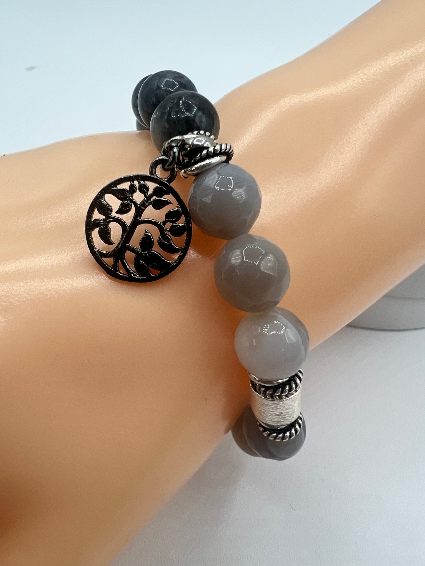 Gemstone Bracelet/10MM Gray Agate and Black Labradorite (Larvikite) with Tree of Life Charm