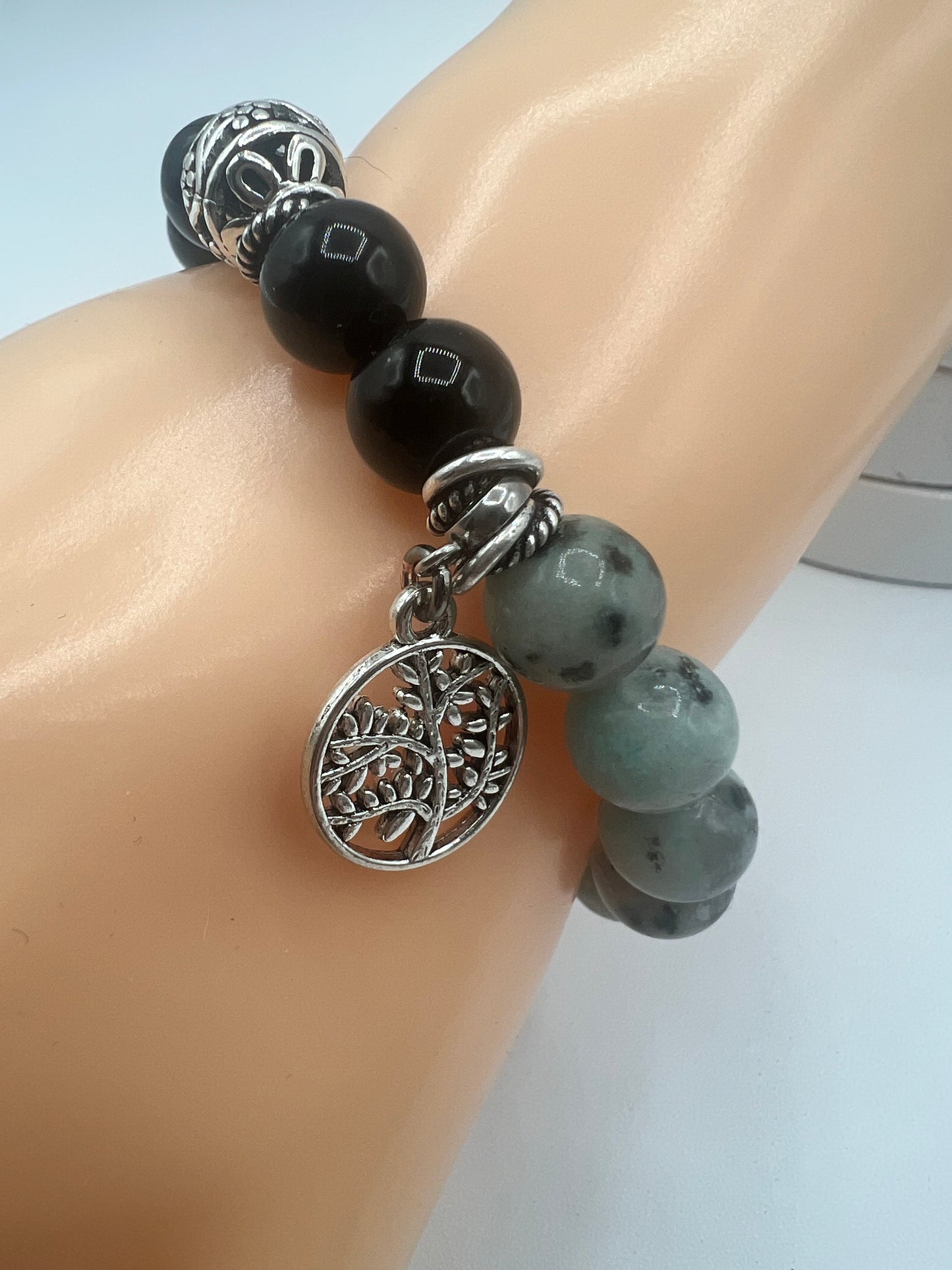 Gemstone Bracelets/Kiwi Jasper and Onyx