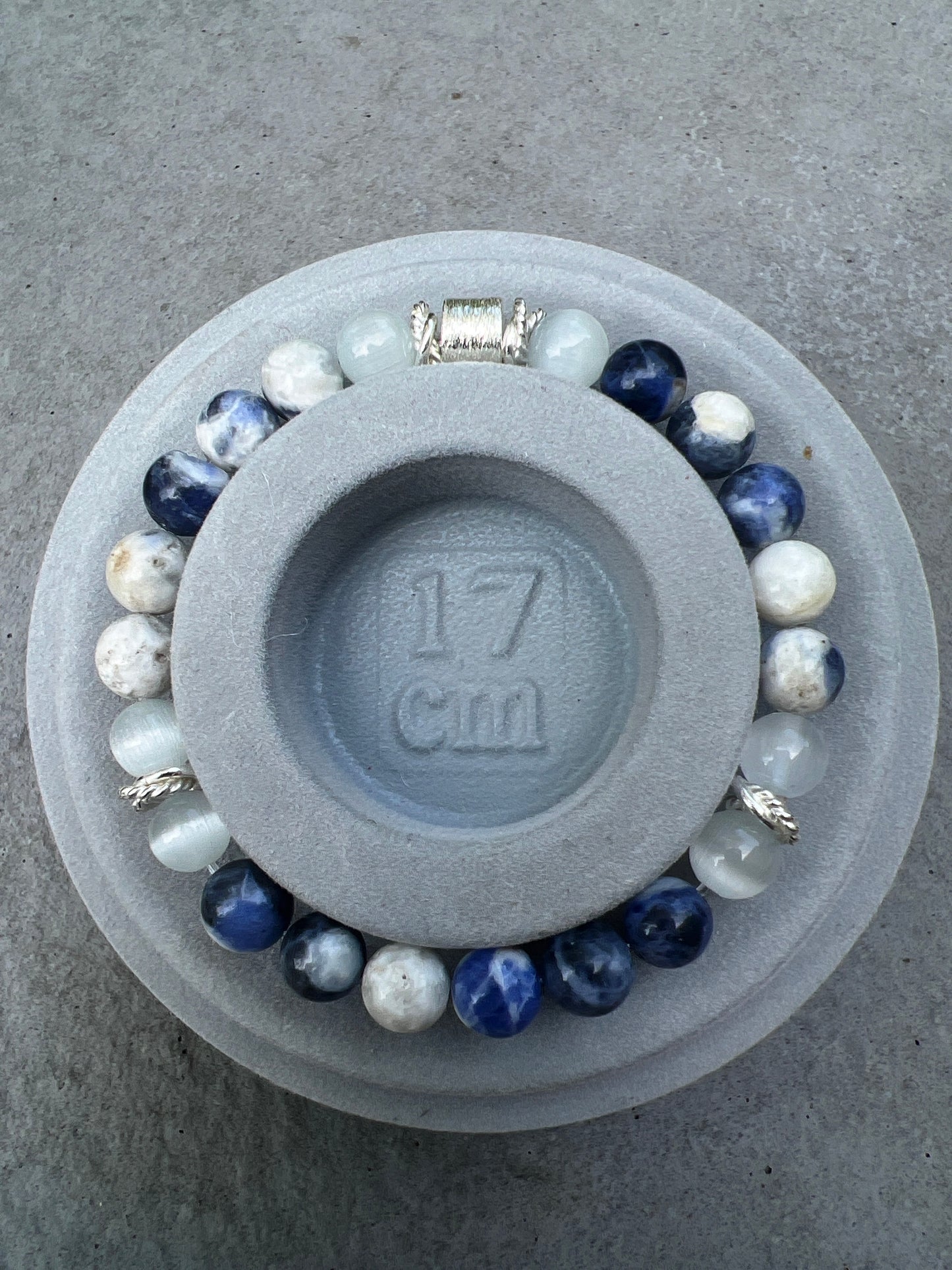 Gemstone Bracelet Sodalite and White Cat's Eye