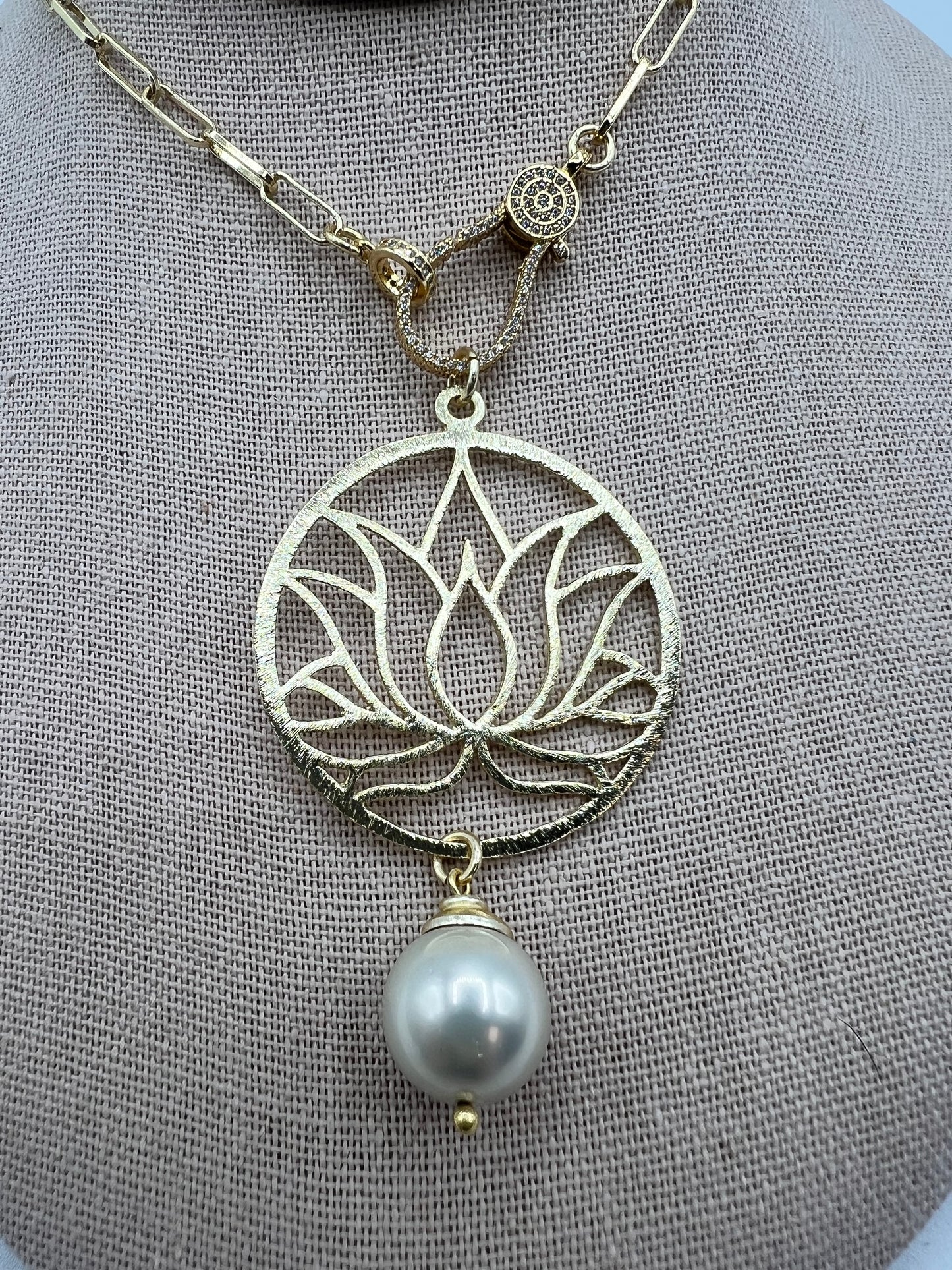 Necklace/ Lotus medallion/ White Shell Pearl