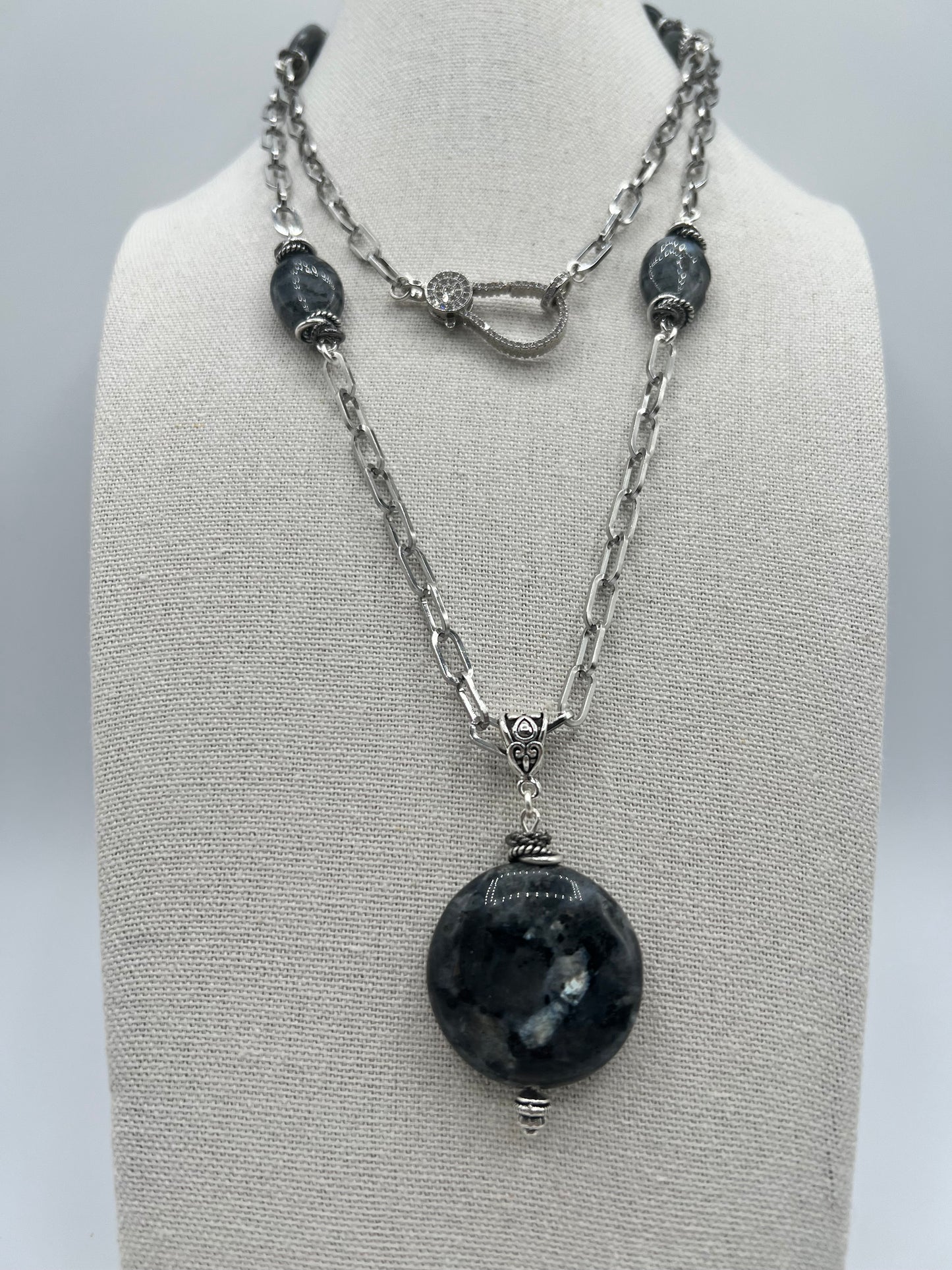 Gemstone Long Chain Necklace/Larvakite, Black Labradorite