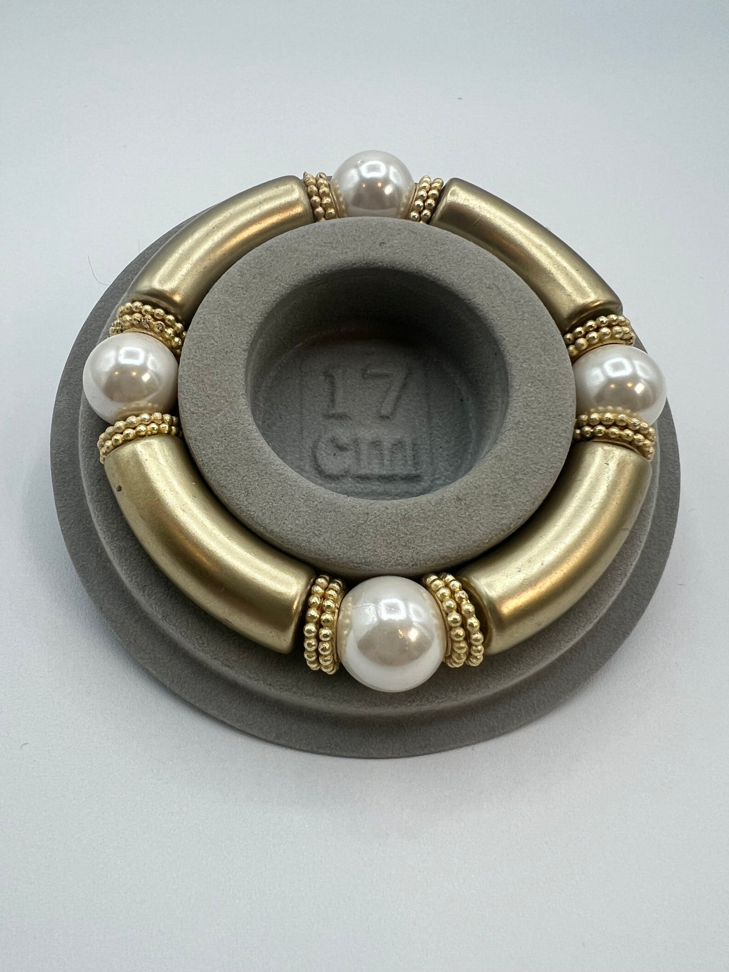 Gemstone Acrylic Bangle/ Matt Gold, Shell Pearl