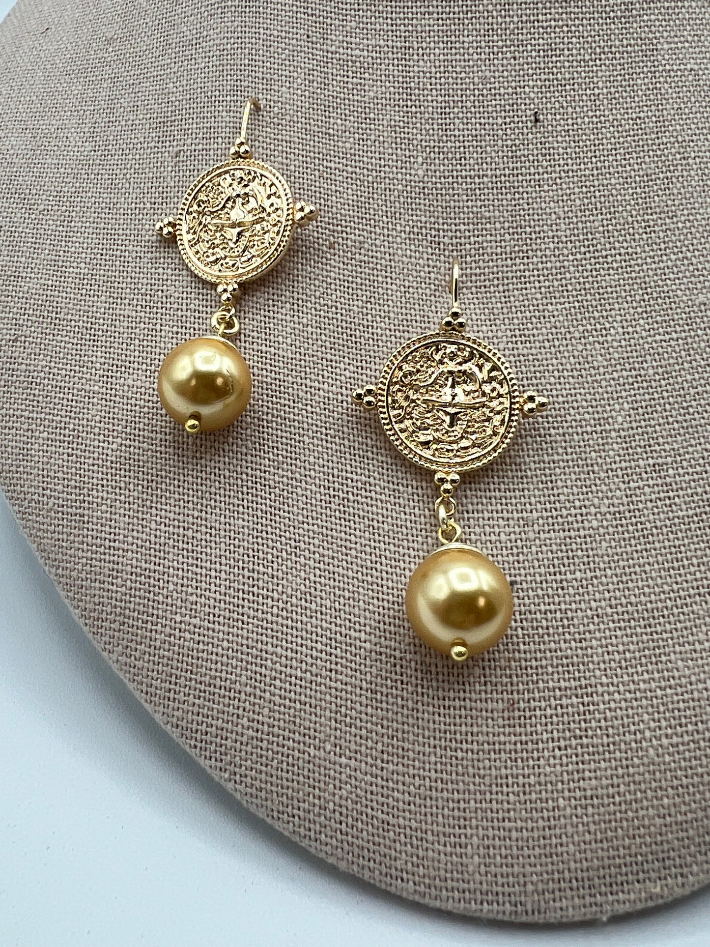 Gemstone Earring with Gold Medallion Gold Shell Pearl